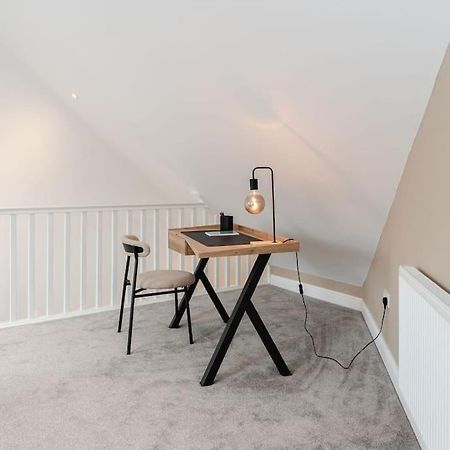Boutique Apartment - Mazerystays Exley Exteriér fotografie