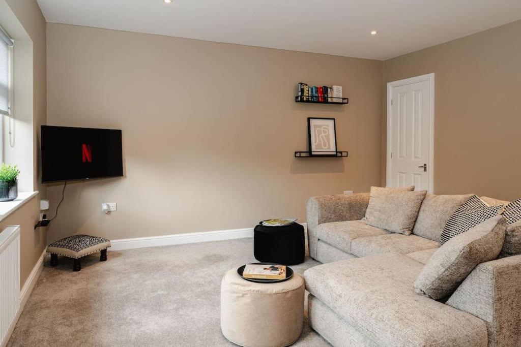 Boutique Apartment - Mazerystays Exley Exteriér fotografie